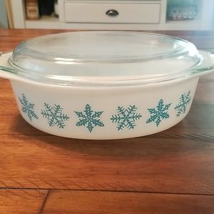 Vintage Pyrex with Snowflake pattern